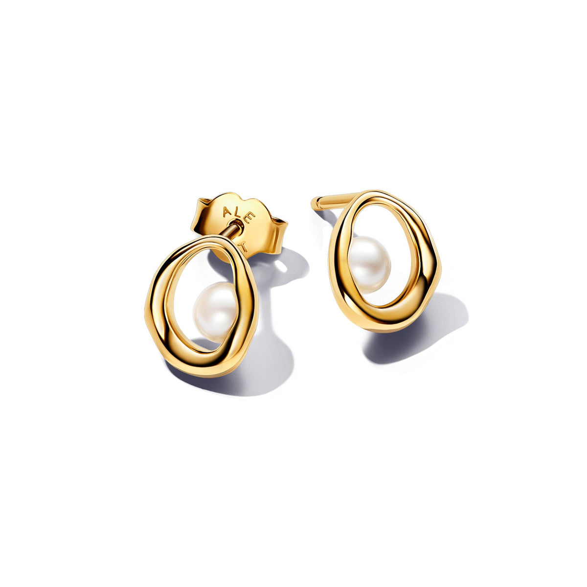 Pandora Essence Clous d’Oreilles Ovale de Forme Organique & Perle de Culture d'Eau Douce Traitée 263295C01