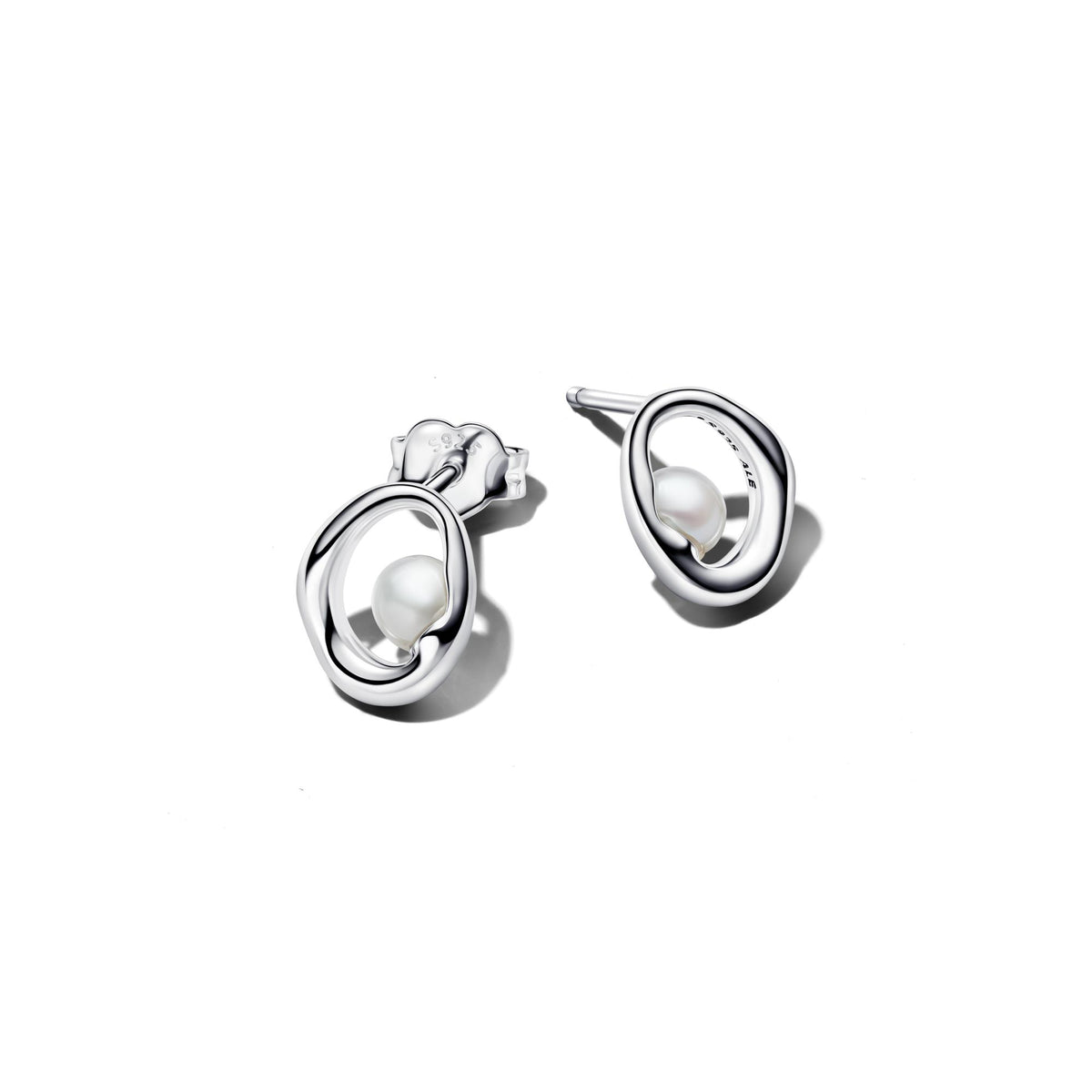Pandora Essence Clous d'oreilles 293295C01