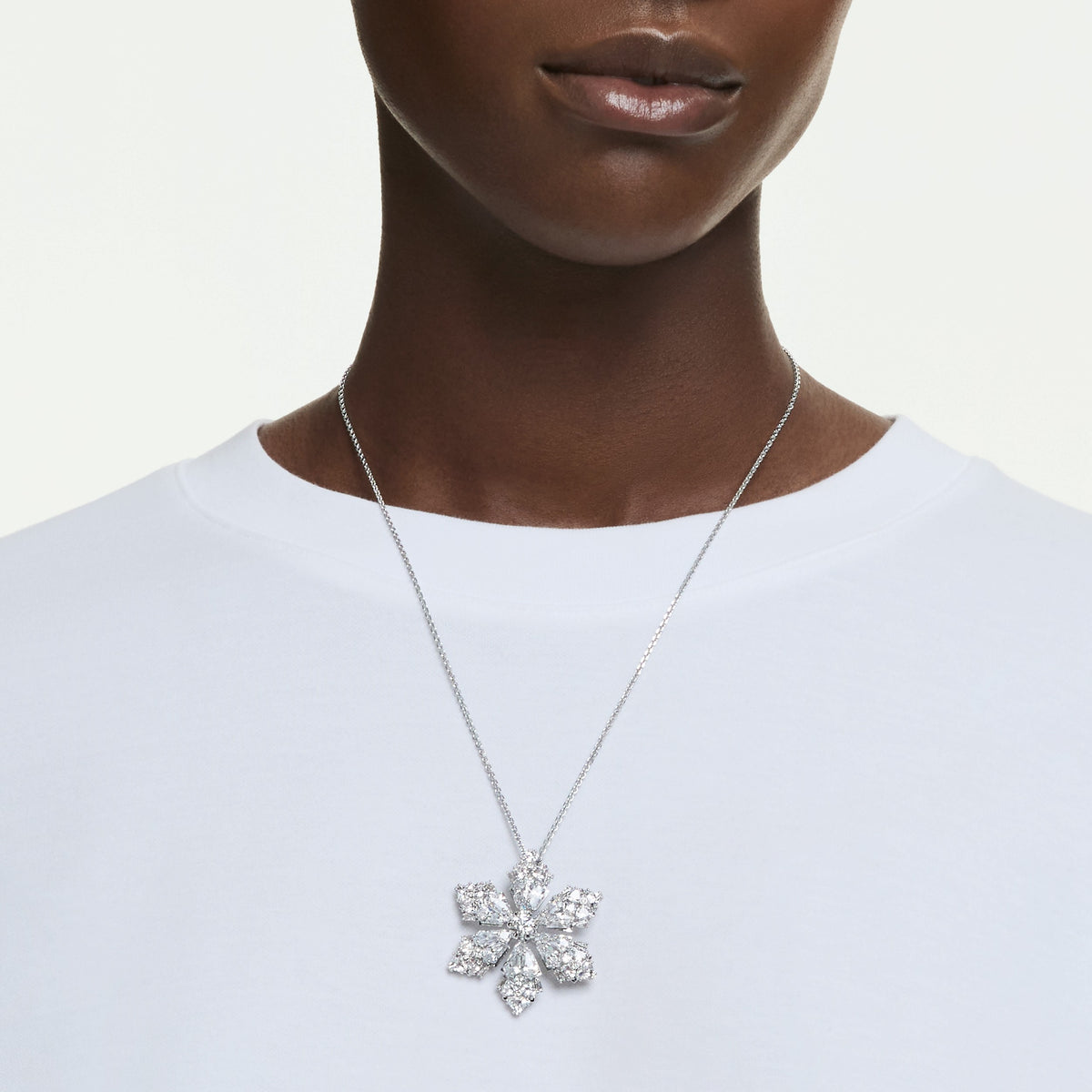 Swarovski Pendentif et broche Idyllia Flocon de neige Blanc 5754685