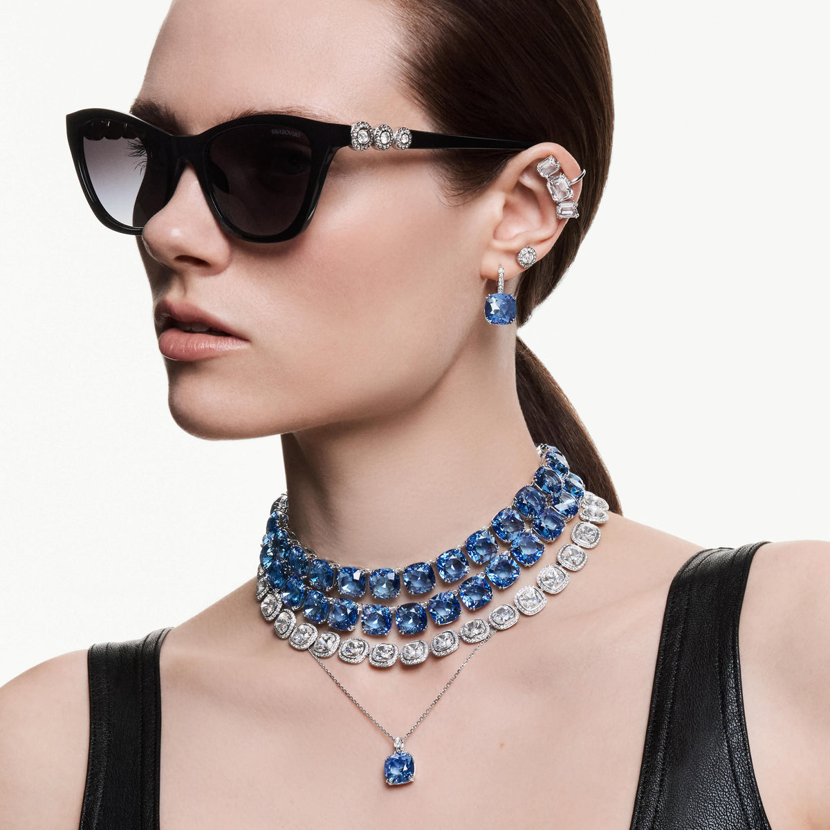 Swarovski Lunettes de soleil Noir 5767683