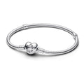 Pandora Moments Silver bracelet with heart-shaped clasp 590719