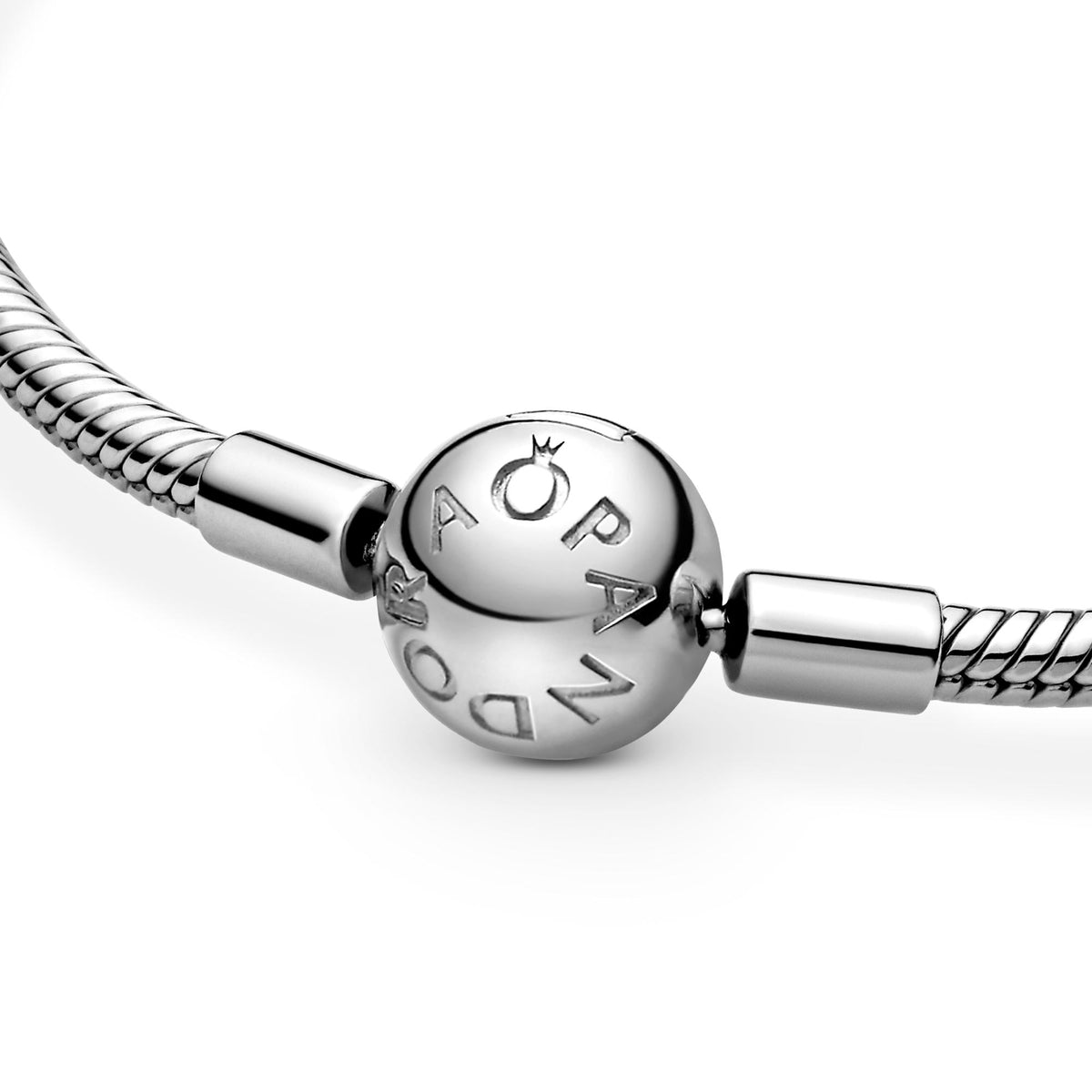 Pandora Moments Bracelet 590728