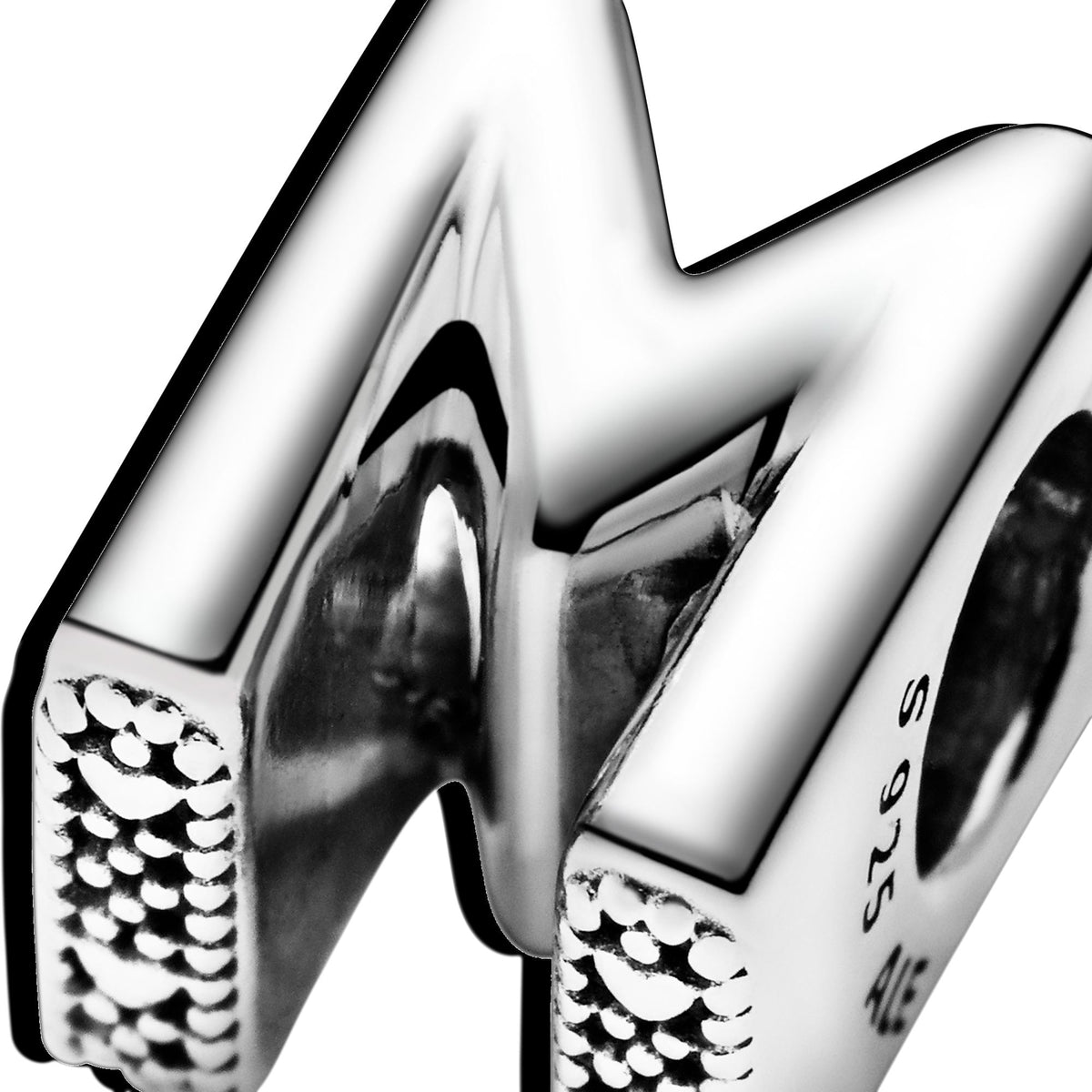 Pandora Moments Charm Alphabet Lettre M 797467