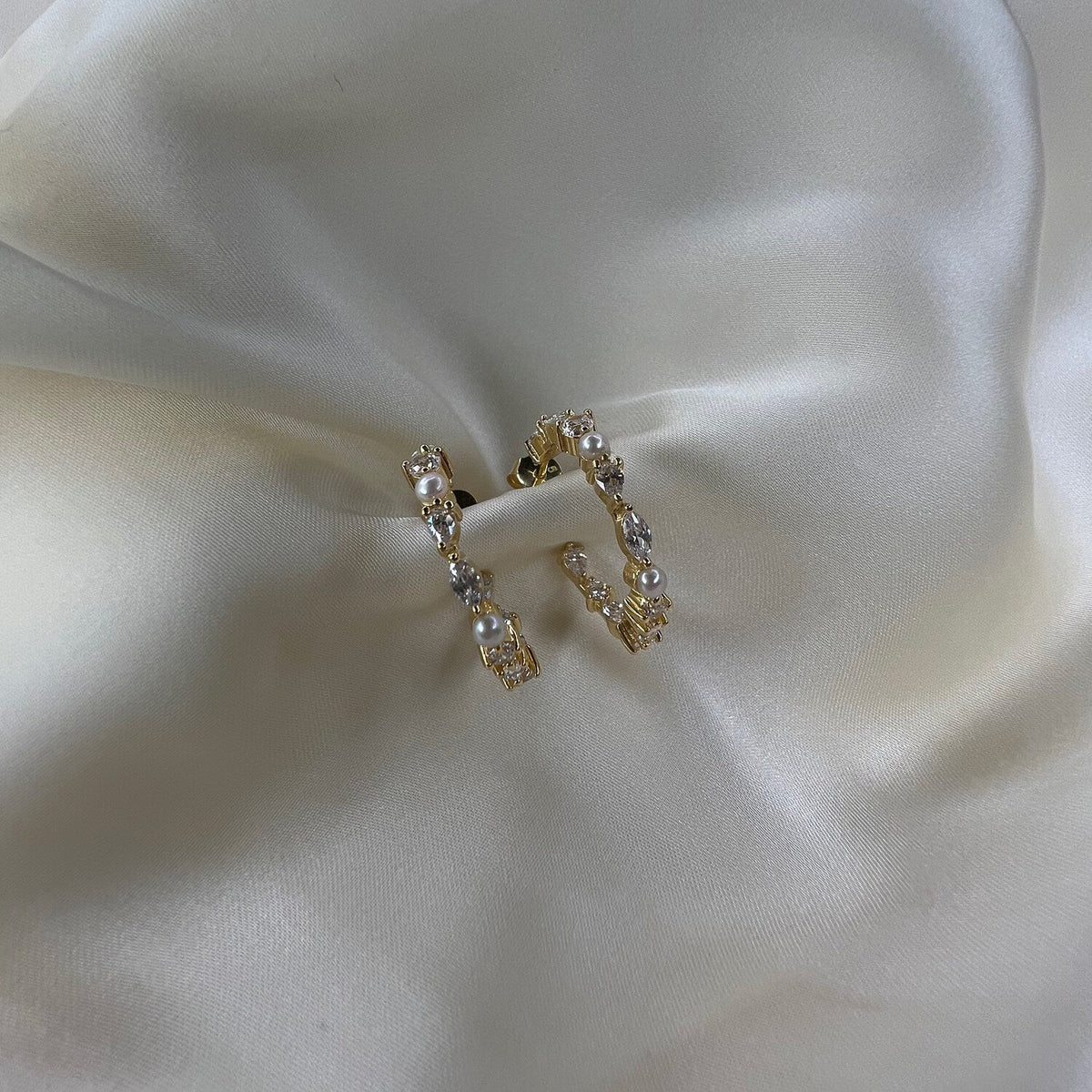 Sif Jakobs Boucles d'oreilles Adria SJ-E12235-PCZ-YG