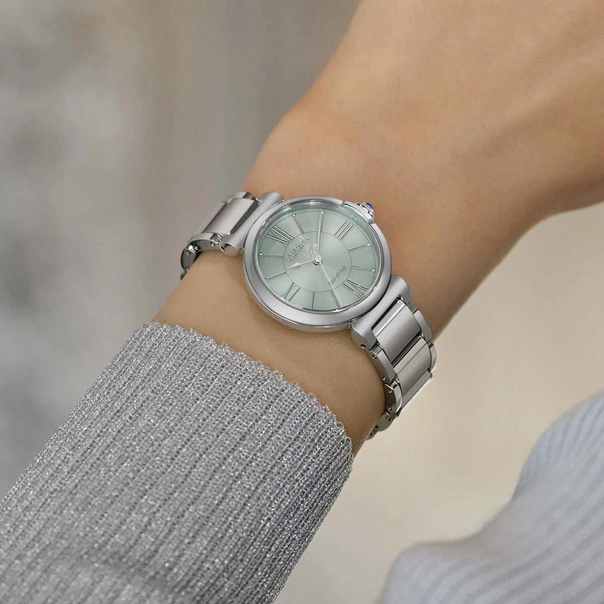 citizen-em1070-83l