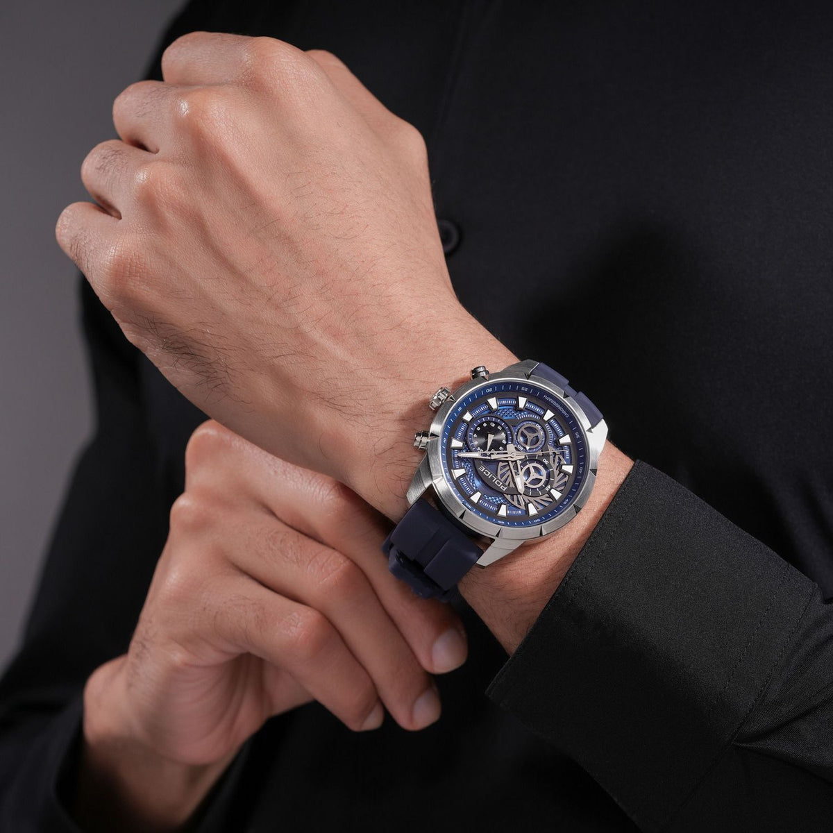 Police Montre double fuseau Neist GPOM185978
