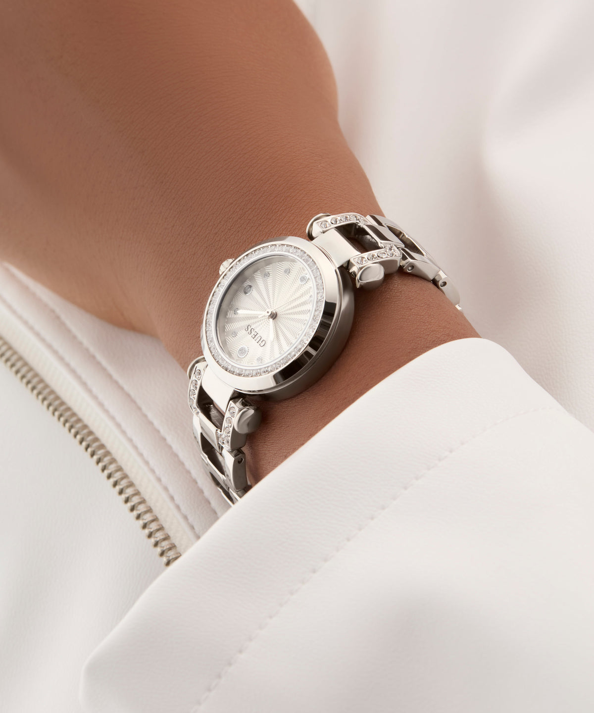 guess-gw0869l3