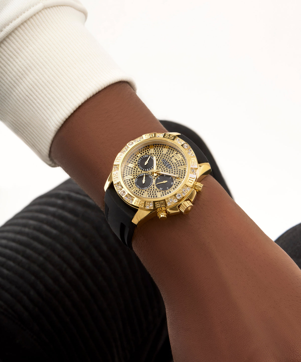 guess-gw0909g2
