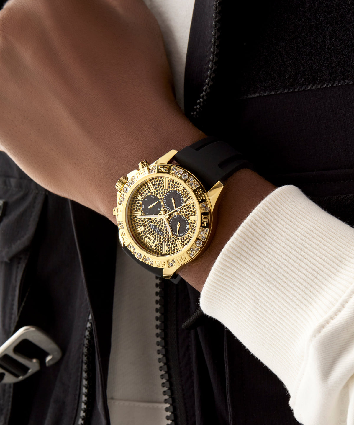 guess-gw0909g2