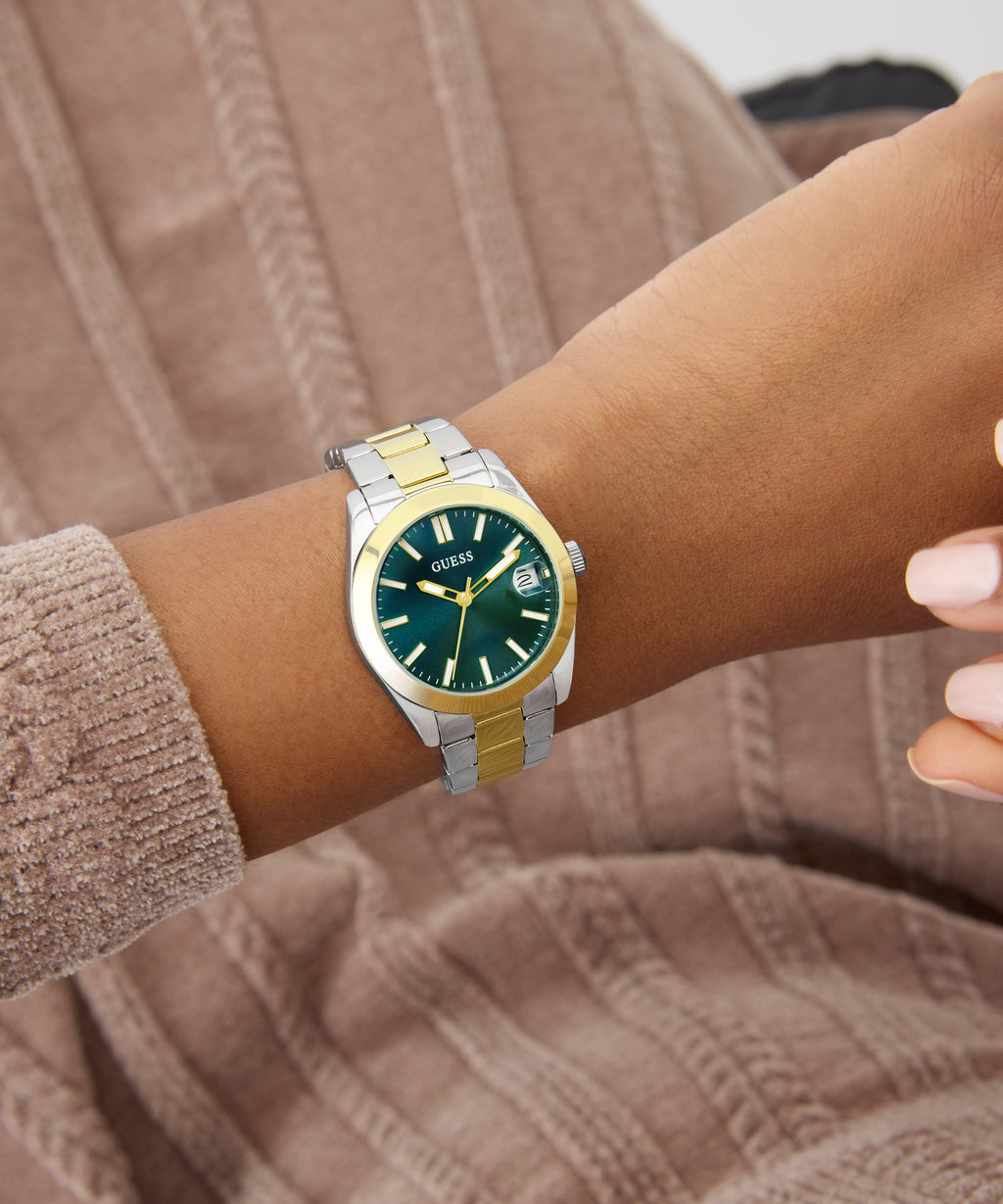 guess-gw0934l3