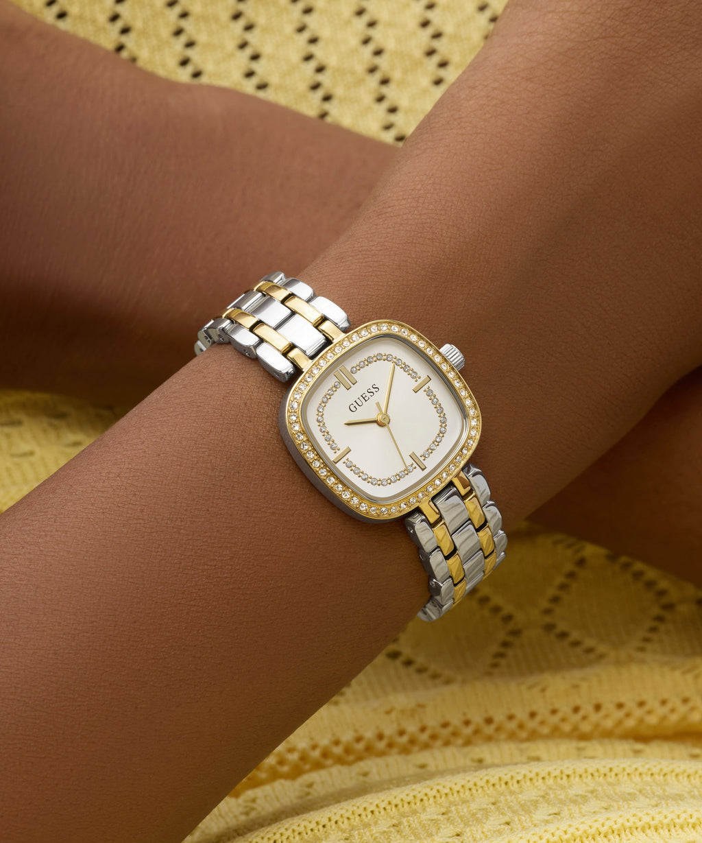 guess-gw1018l3