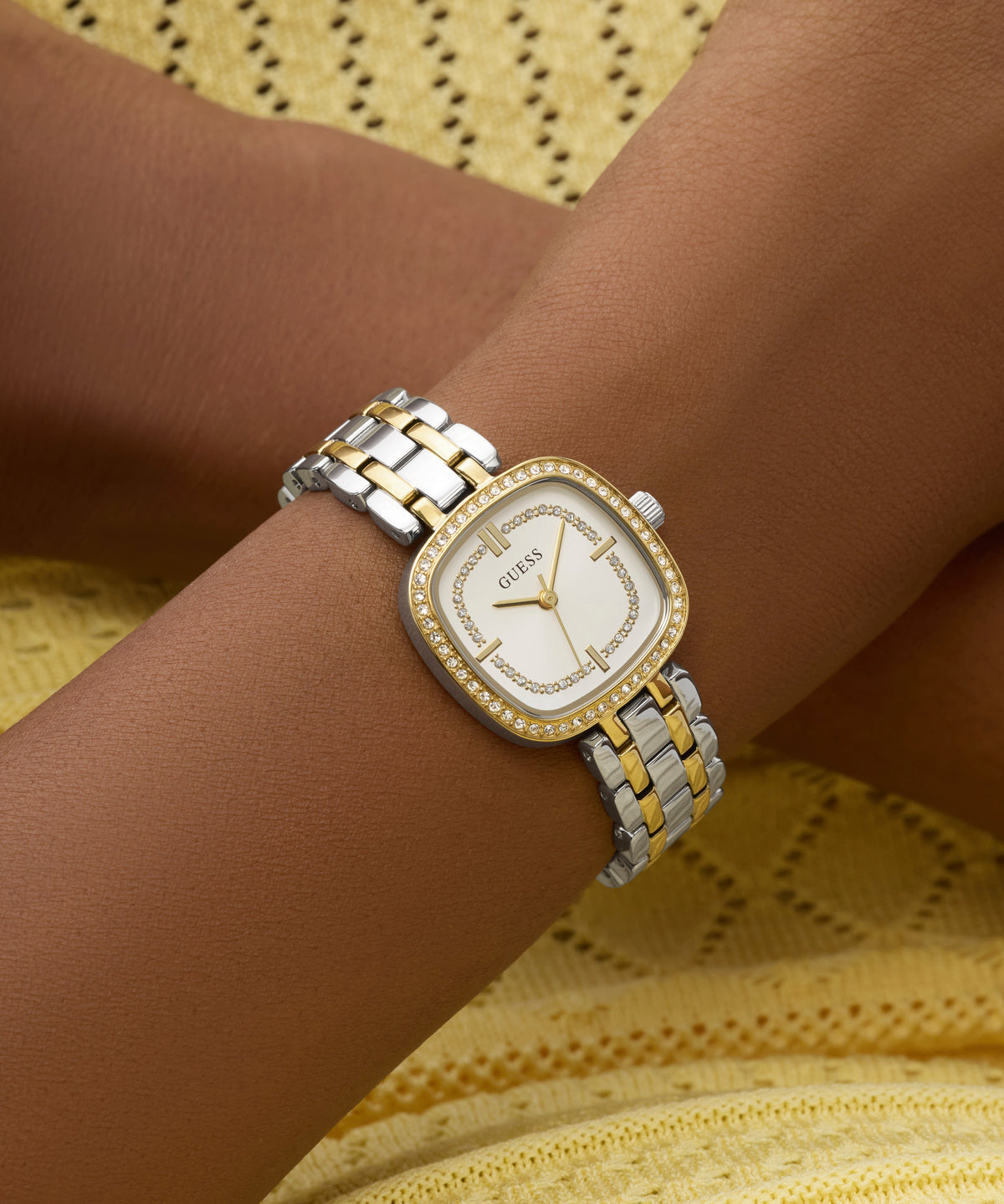 guess-gw1018l3