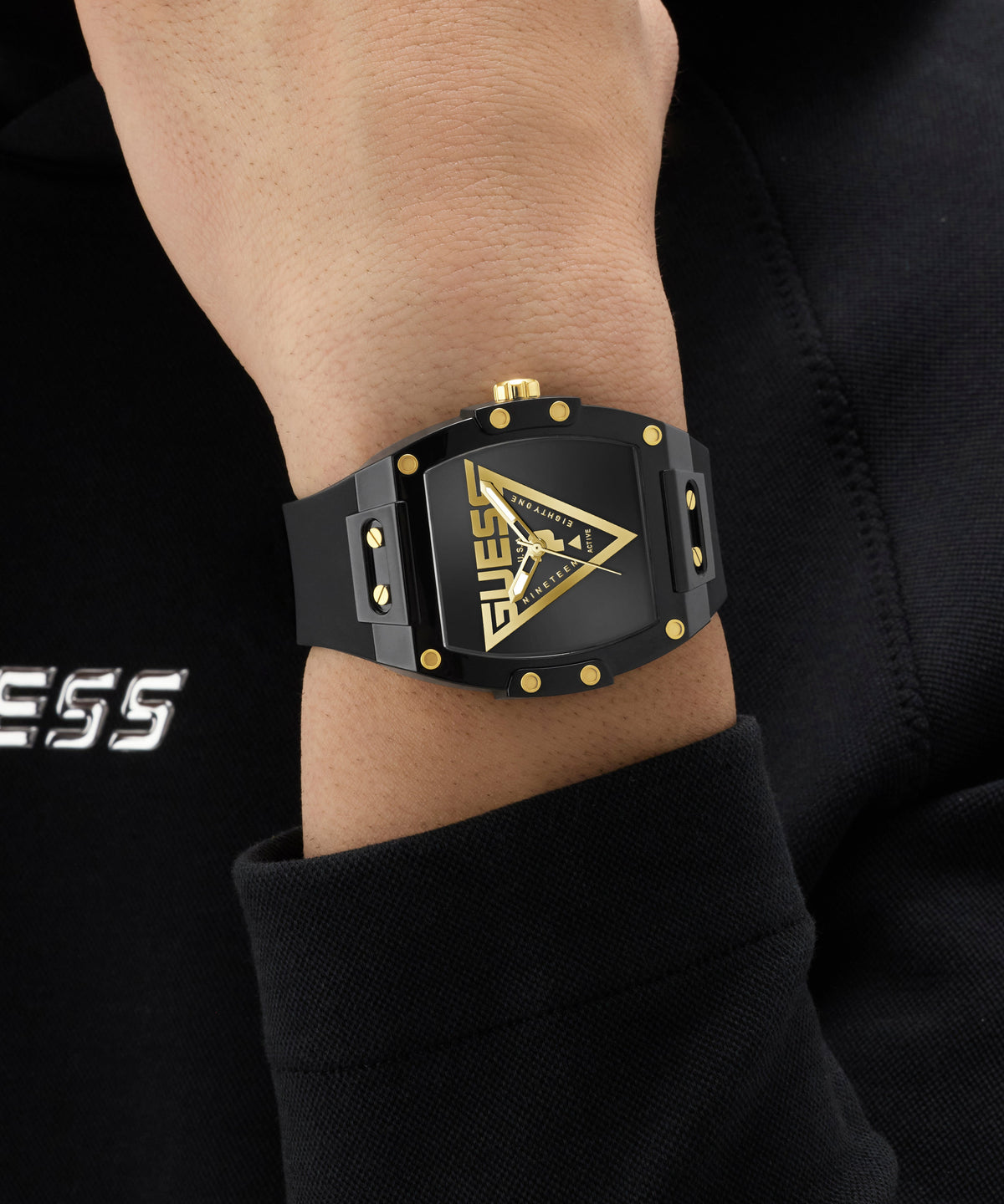 guess-gw1072g2