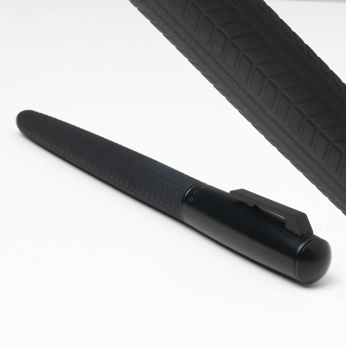 Boss Stylo plume Pure HSG9432