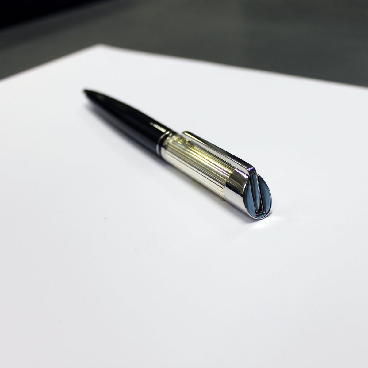 Boss Stylo bille Grand HSS5224