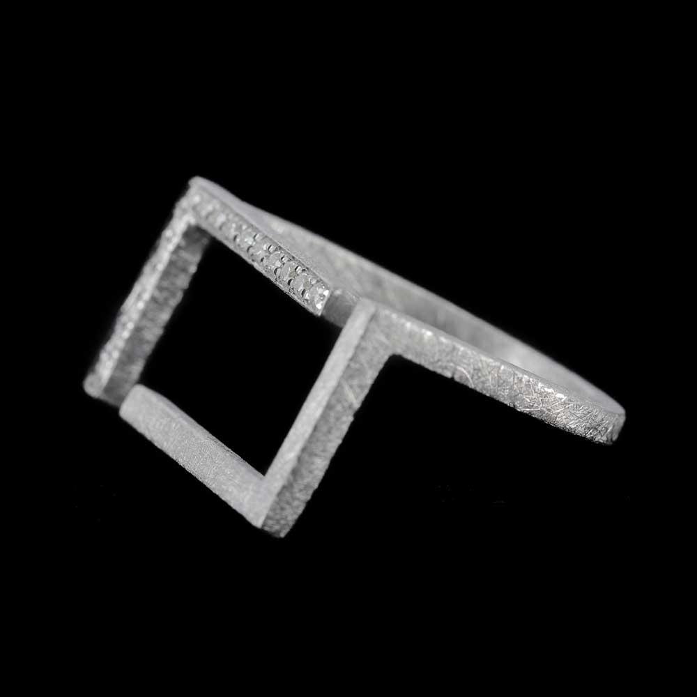 Sanjoya Bague Budapest ORI1119001